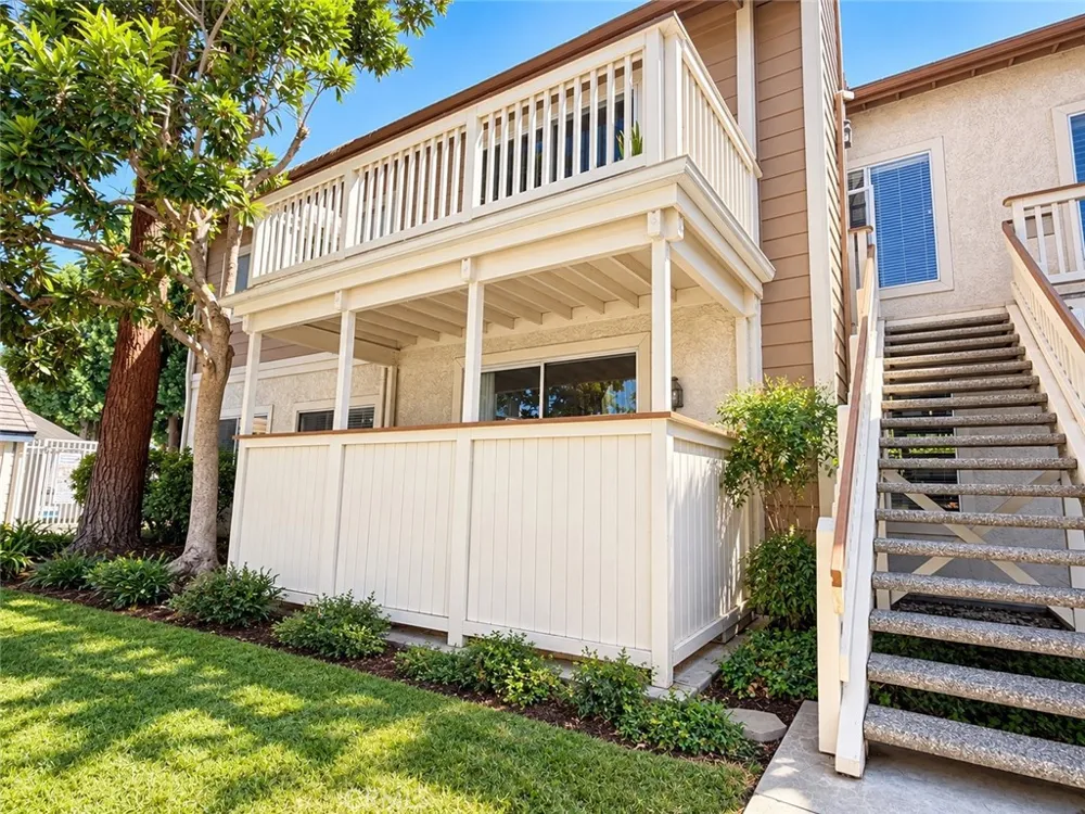 2456 Pleasant Way #A Thousand Oaks, CA 91362