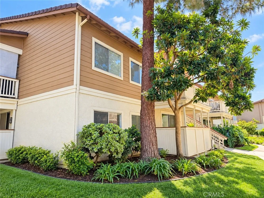 2456 Pleasant Way #A Thousand Oaks, CA 91362