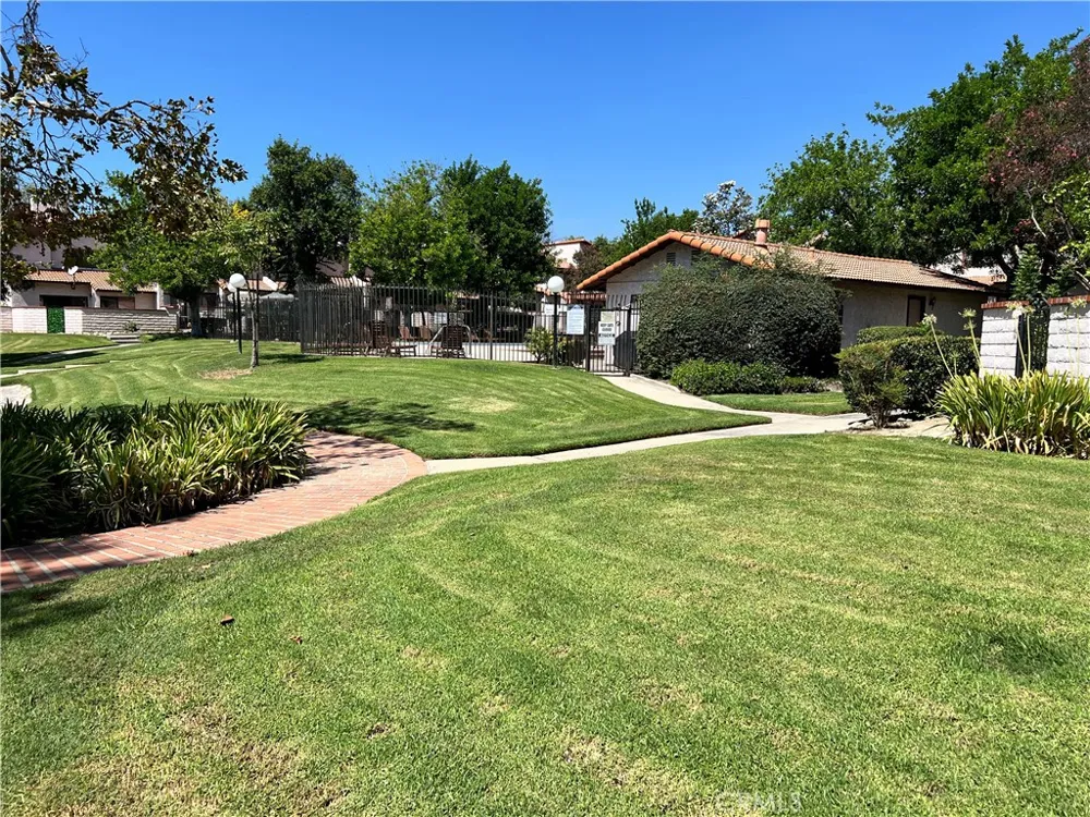 922 Redding #D Upland, CA 91786
