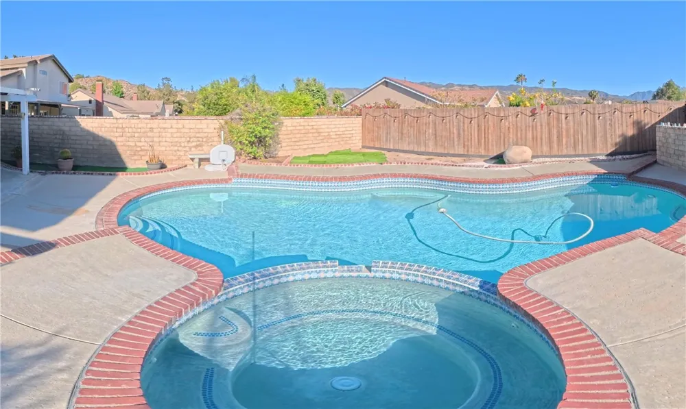 14806 Begonias Lane Canyon Country, CA 91387
