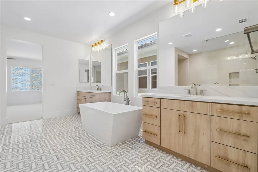 5867 Sunrise Ridge Lane Lake Forest, CA 92679