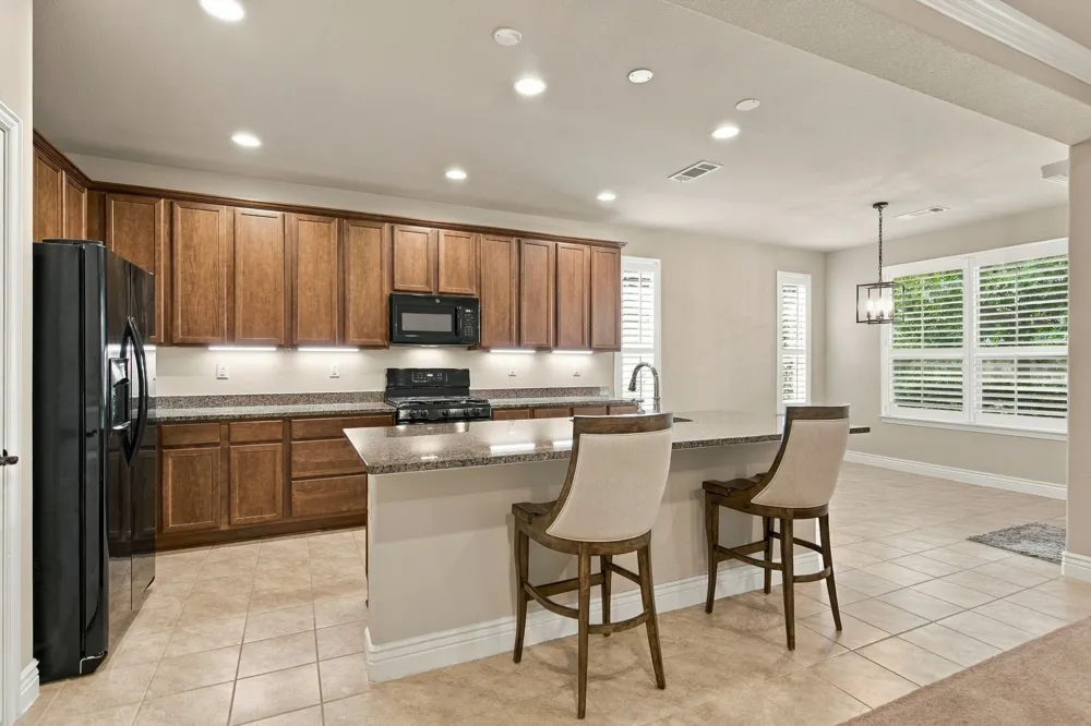 10304 Claystone Drive Denton, TX 76207