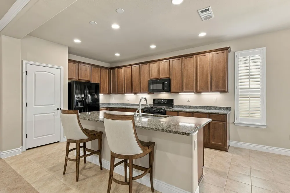 10304 Claystone Drive Denton, TX 76207