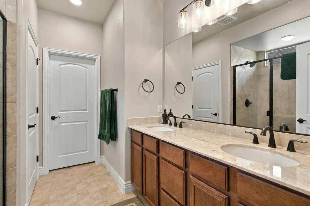 10304 Claystone Drive Denton, TX 76207