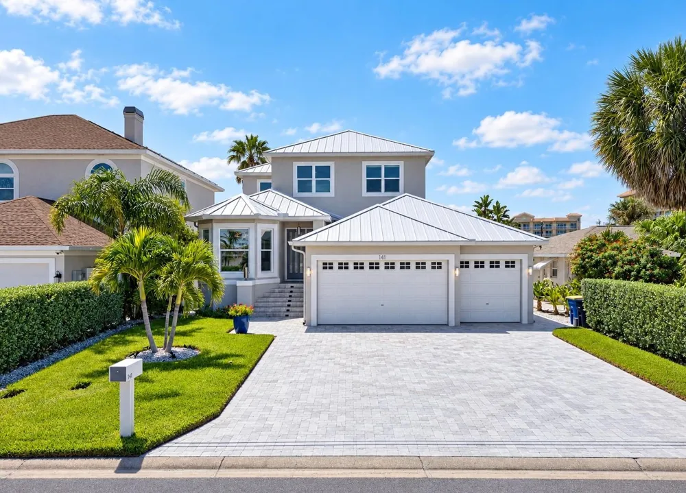 141 BAYSIDE DRIVE Clearwater, FL 33767