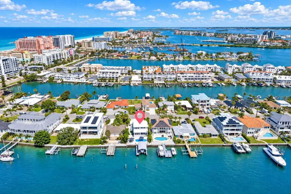 141 BAYSIDE DRIVE Clearwater, FL 33767