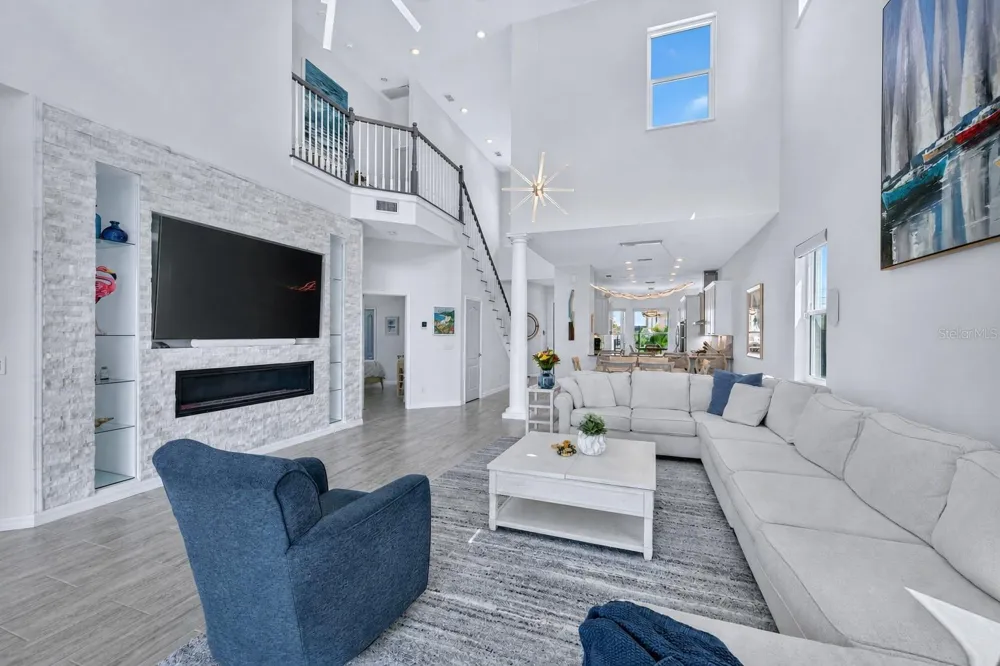 141 BAYSIDE DRIVE Clearwater, FL 33767