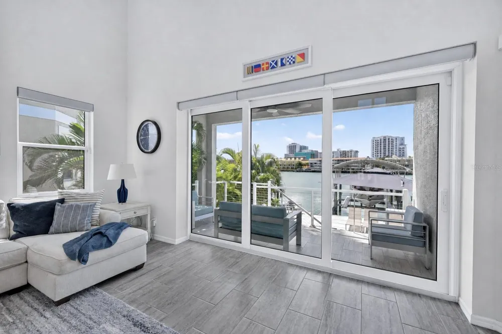 141 BAYSIDE DRIVE Clearwater, FL 33767