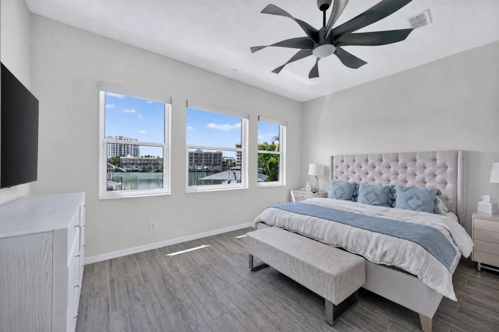 141 BAYSIDE DRIVE Clearwater, FL 33767