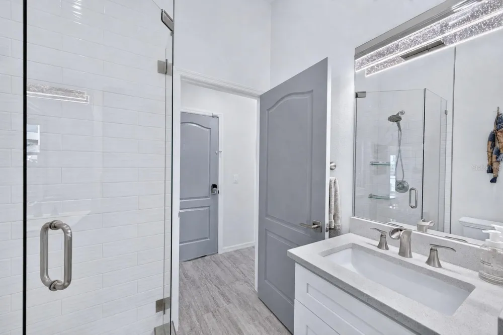 141 BAYSIDE DRIVE Clearwater, FL 33767