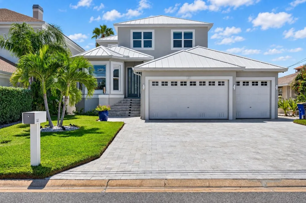 141 BAYSIDE DRIVE Clearwater, FL 33767