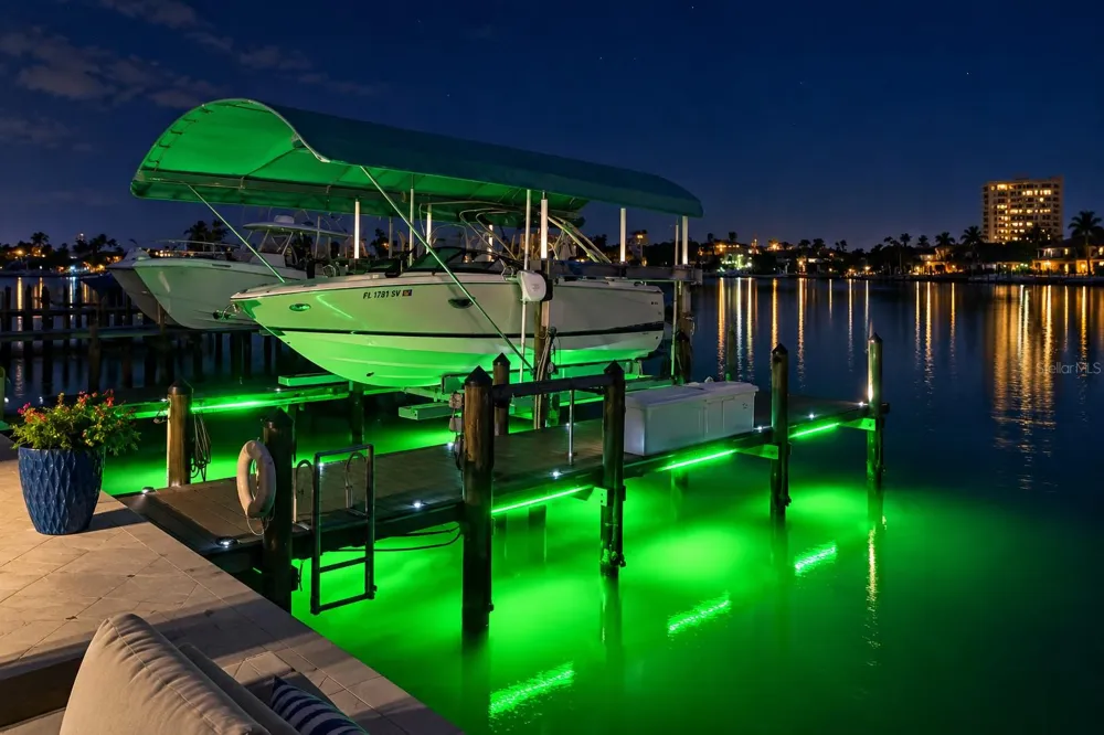 141 BAYSIDE DRIVE Clearwater, FL 33767