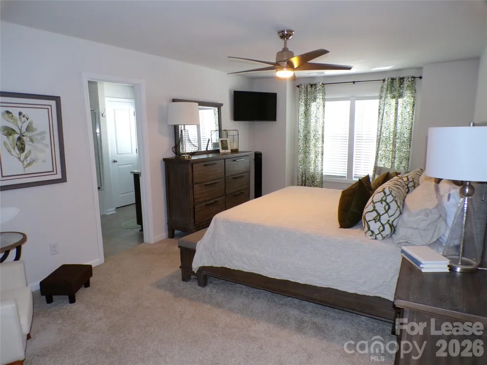 63 Creekview Road Hendersonville, NC 28792