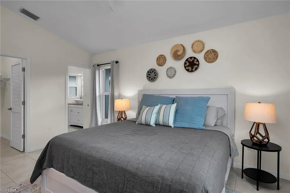 770 Kendall Drive Marco Island, FL 34145