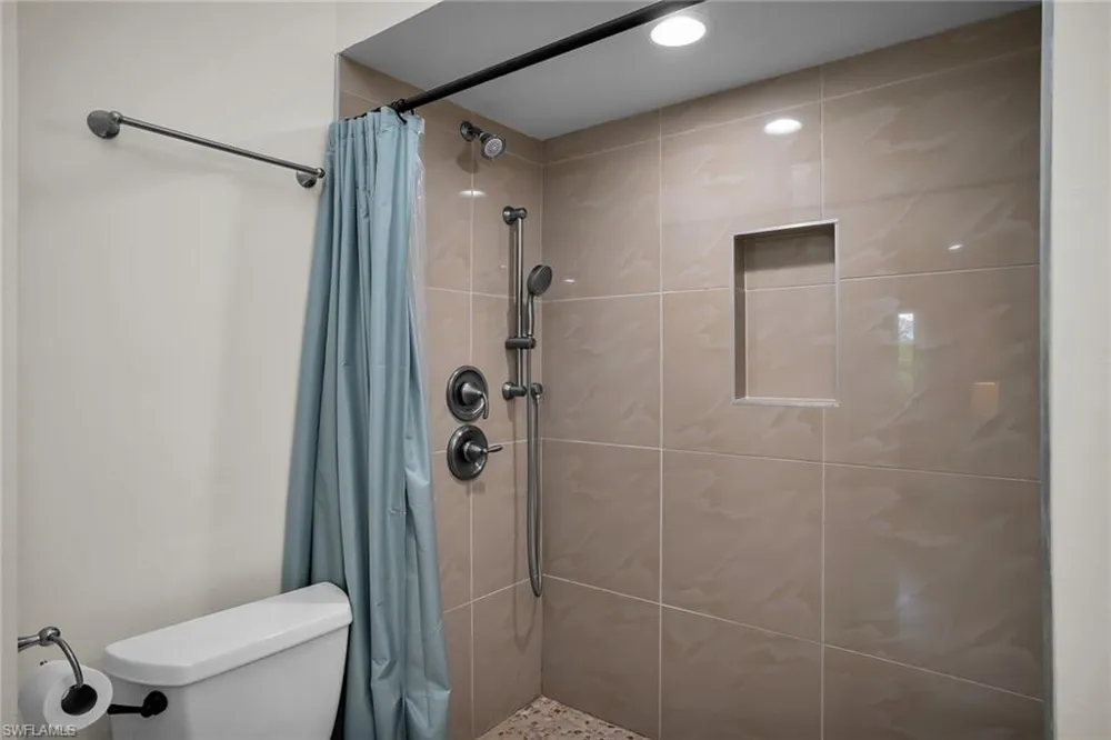 770 Kendall Drive Marco Island, FL 34145