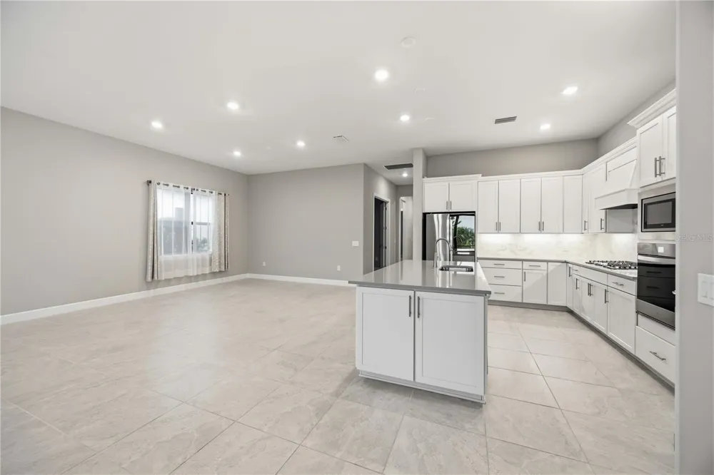 6188 TALON PRESERVE DRIVE Nokomis, FL 34275