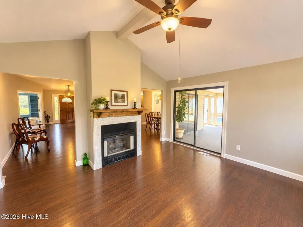 833 Pelican Drive New Bern, NC 28560