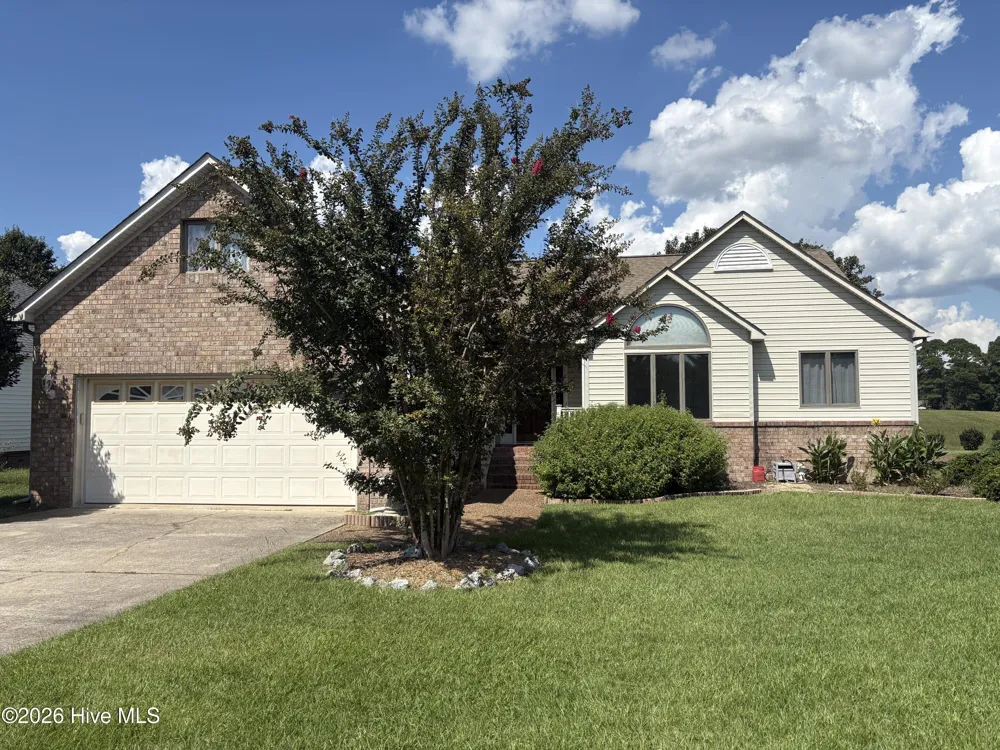 833 Pelican Drive New Bern, NC 28560