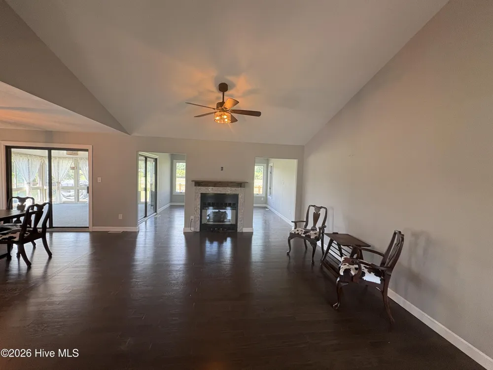 833 Pelican Drive New Bern, NC 28560