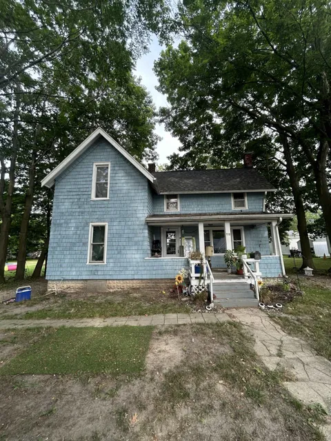 110 Grover Avenue