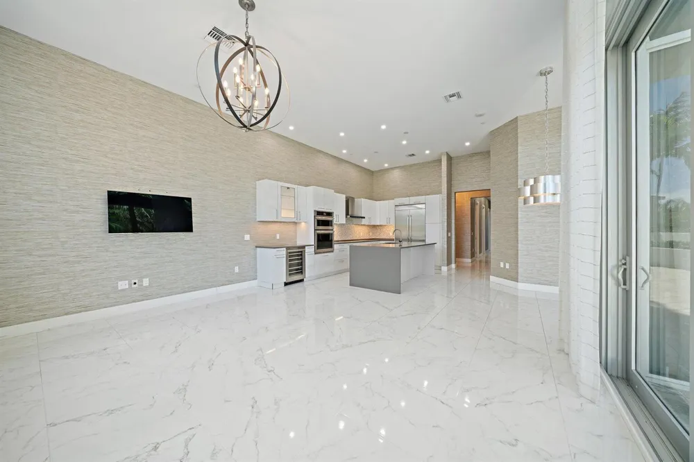 1 Water Club Way #301 North Palm Beach, FL 33408