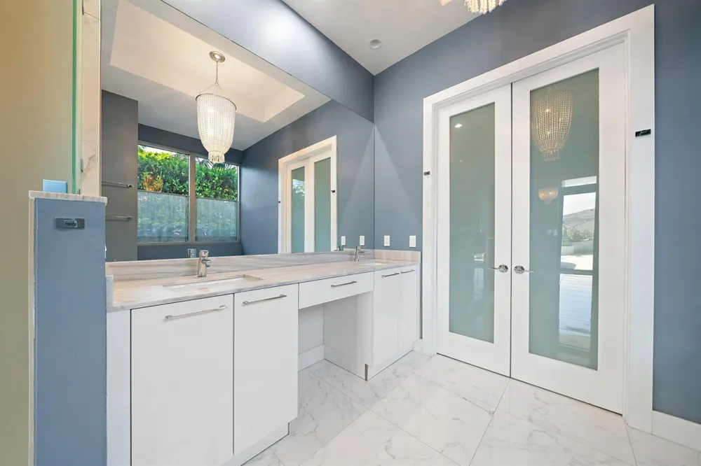 1 Water Club Way #301 North Palm Beach, FL 33408