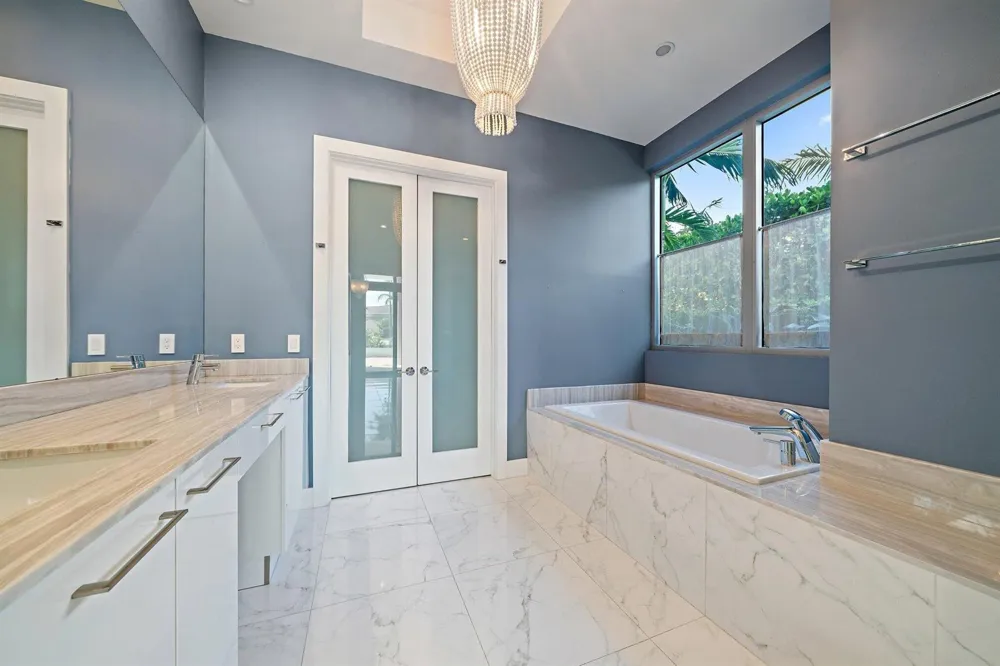 1 Water Club Way #301 North Palm Beach, FL 33408