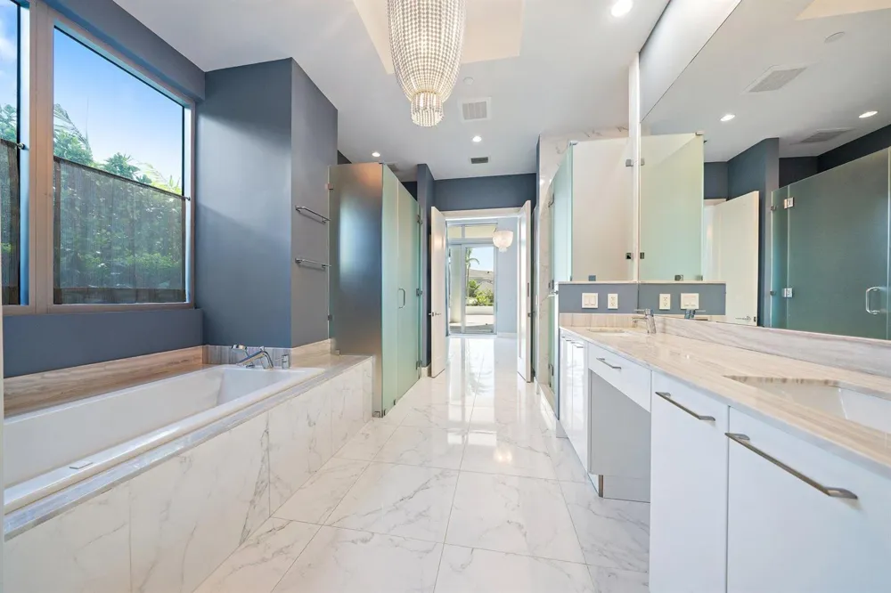 1 Water Club Way #301 North Palm Beach, FL 33408