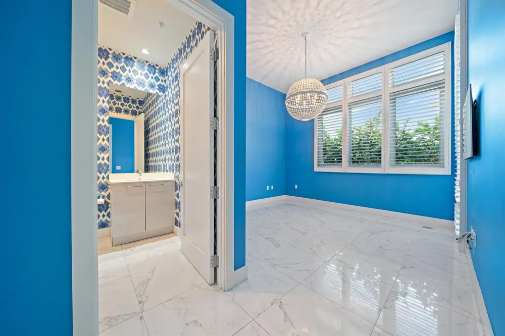1 Water Club Way #301 North Palm Beach, FL 33408