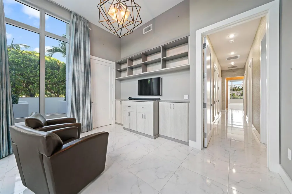 1 Water Club Way #301 North Palm Beach, FL 33408