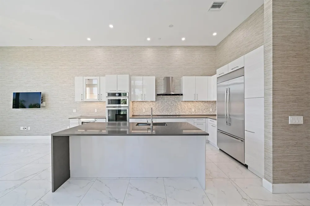 1 Water Club Way #301 North Palm Beach, FL 33408