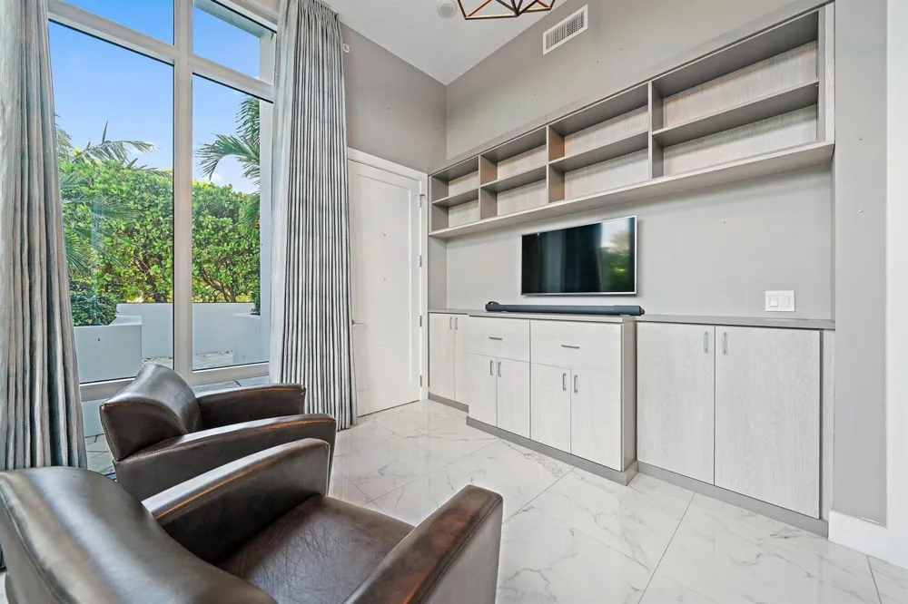 1 Water Club Way #301 North Palm Beach, FL 33408