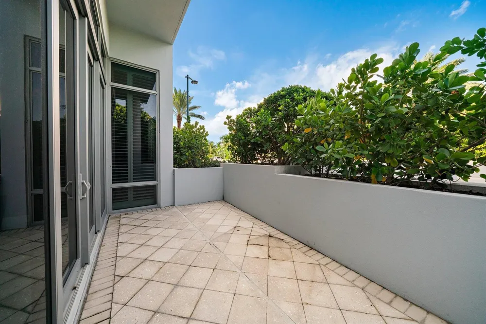 1 Water Club Way #301 North Palm Beach, FL 33408