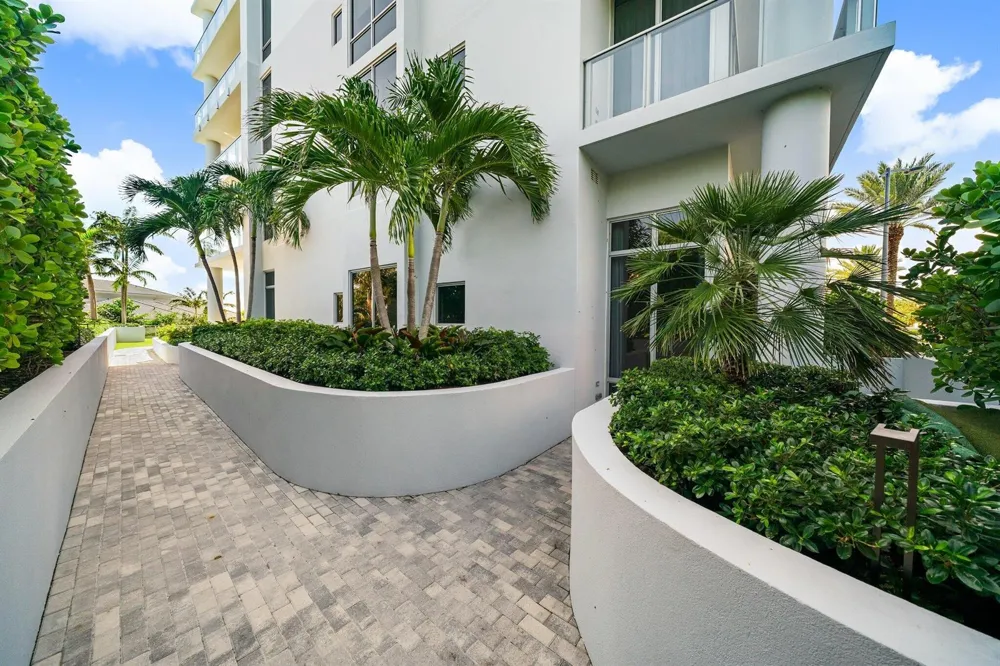 1 Water Club Way #301 North Palm Beach, FL 33408