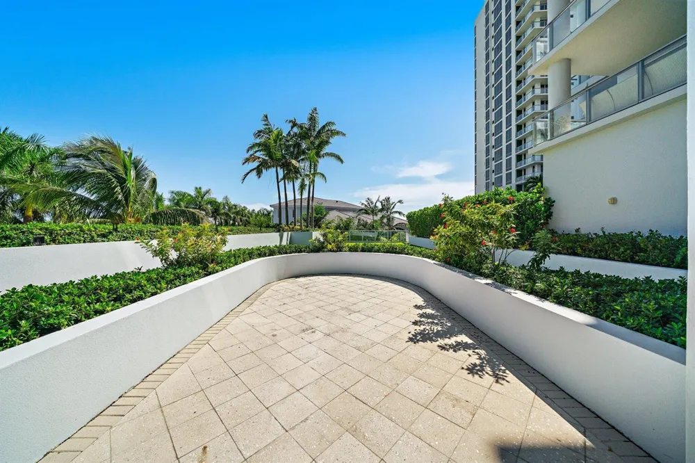1 Water Club Way #301 North Palm Beach, FL 33408