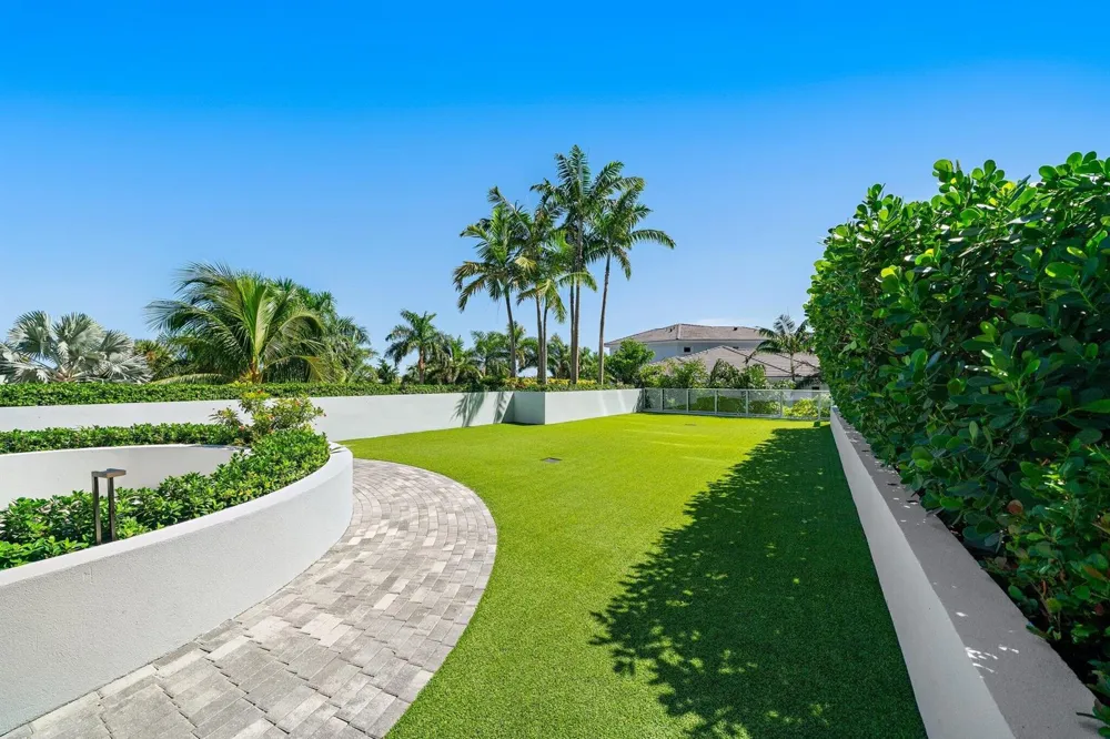 1 Water Club Way #301 North Palm Beach, FL 33408