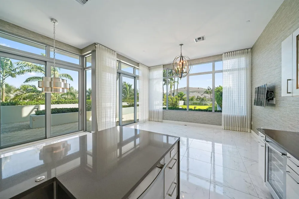 1 Water Club Way #301 North Palm Beach, FL 33408