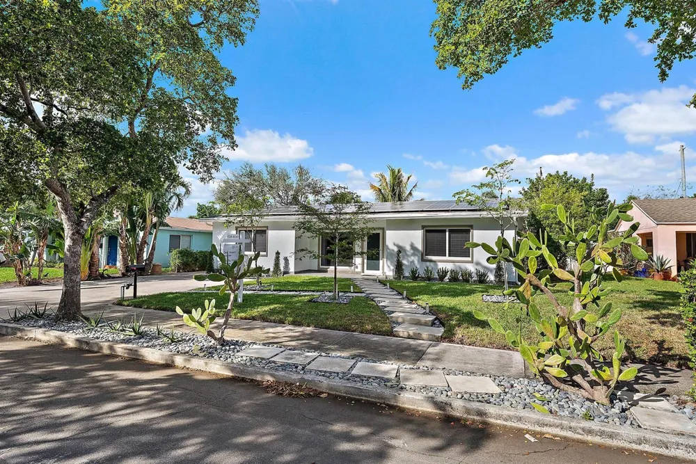 253 Costello Road West Palm Beach, FL 33405