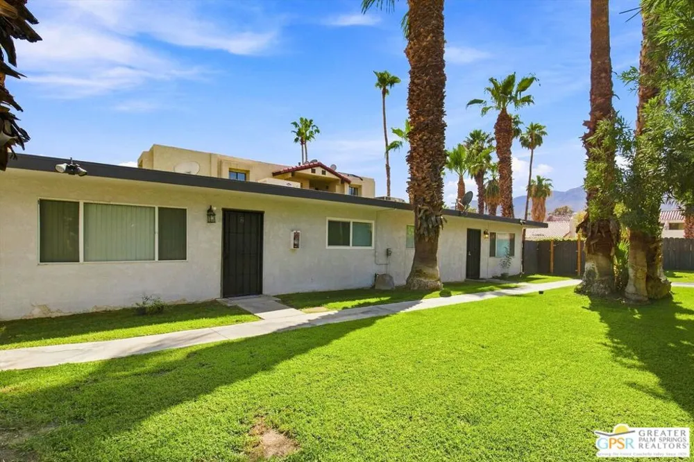44700 Las Palmas Avenue Palm Desert, CA 92260