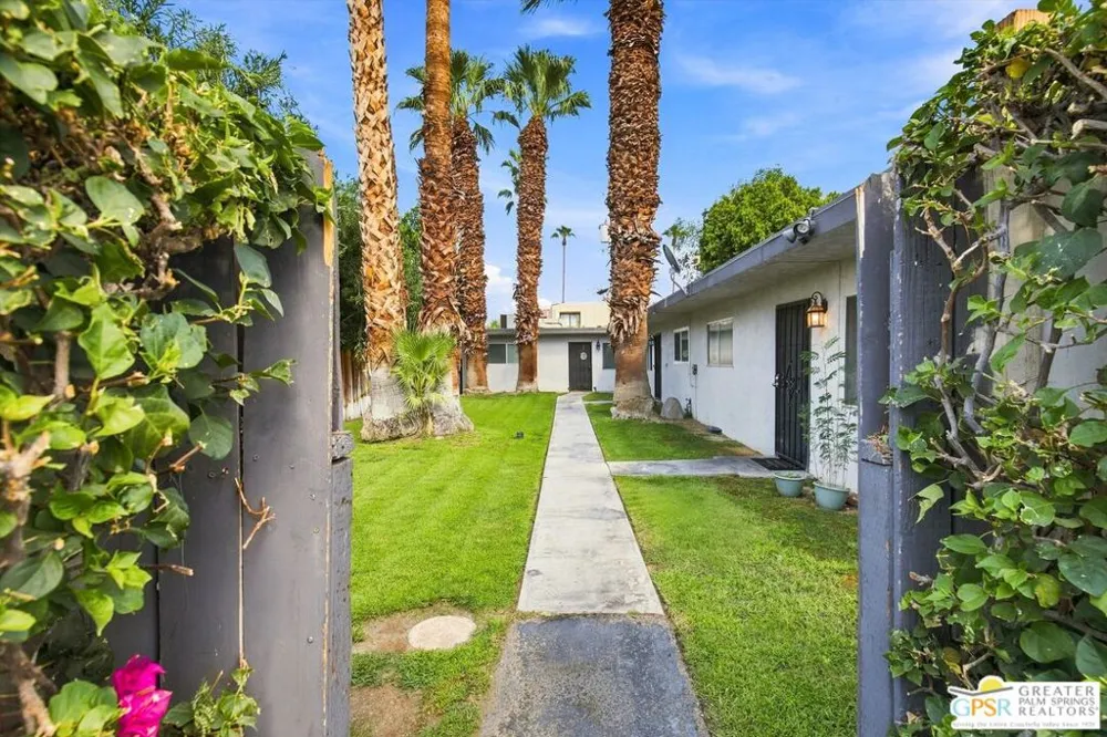 44700 Las Palmas Avenue Palm Desert, CA 92260