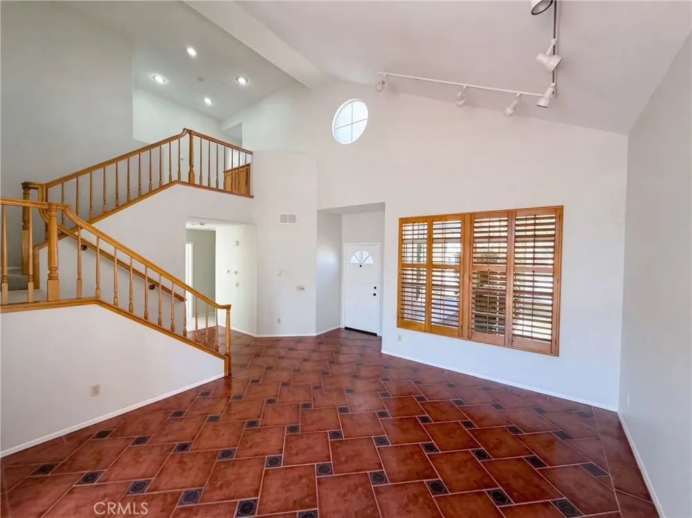 8932 Mesa Oak Riverside, CA 92508
