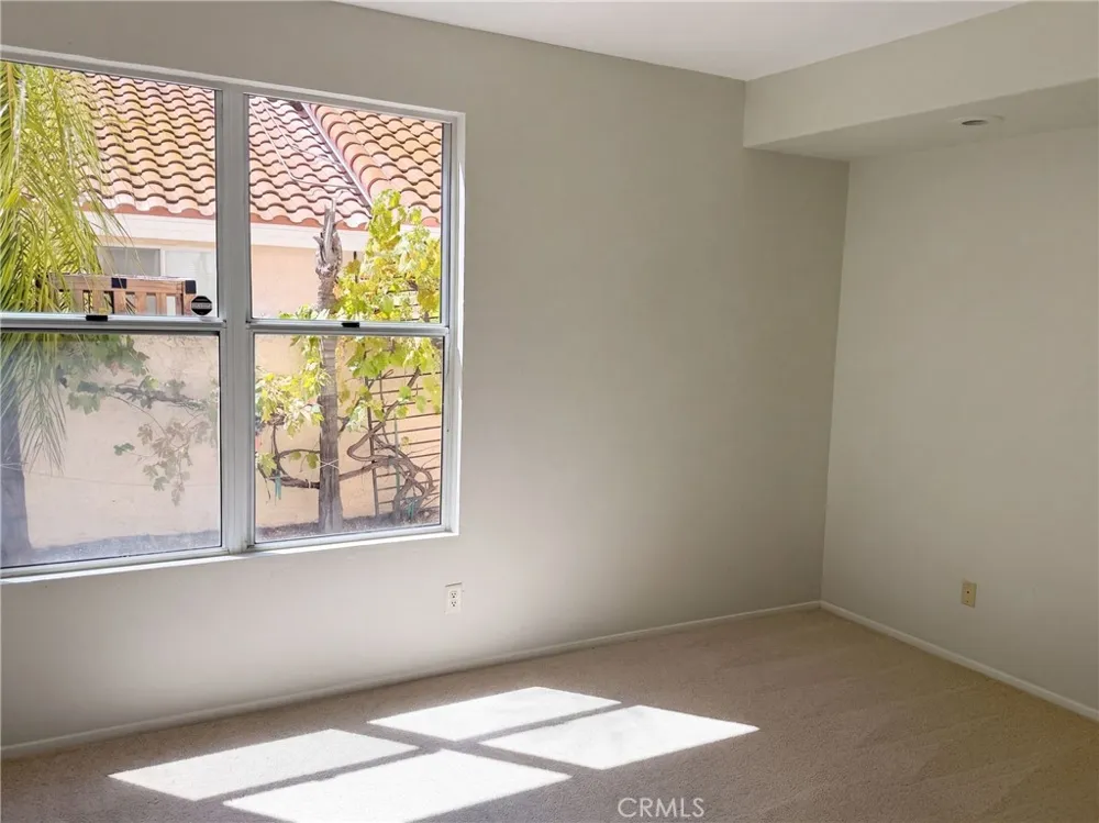 8932 Mesa Oak Riverside, CA 92508