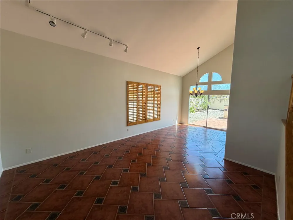 8932 Mesa Oak Riverside, CA 92508