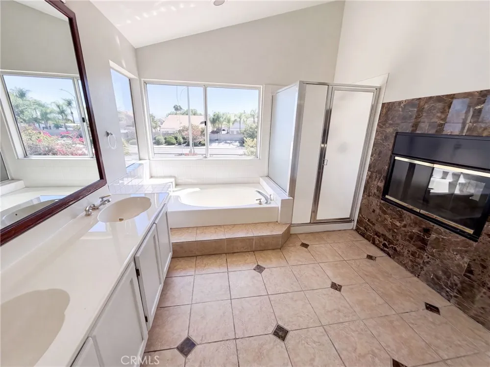 8932 Mesa Oak Riverside, CA 92508
