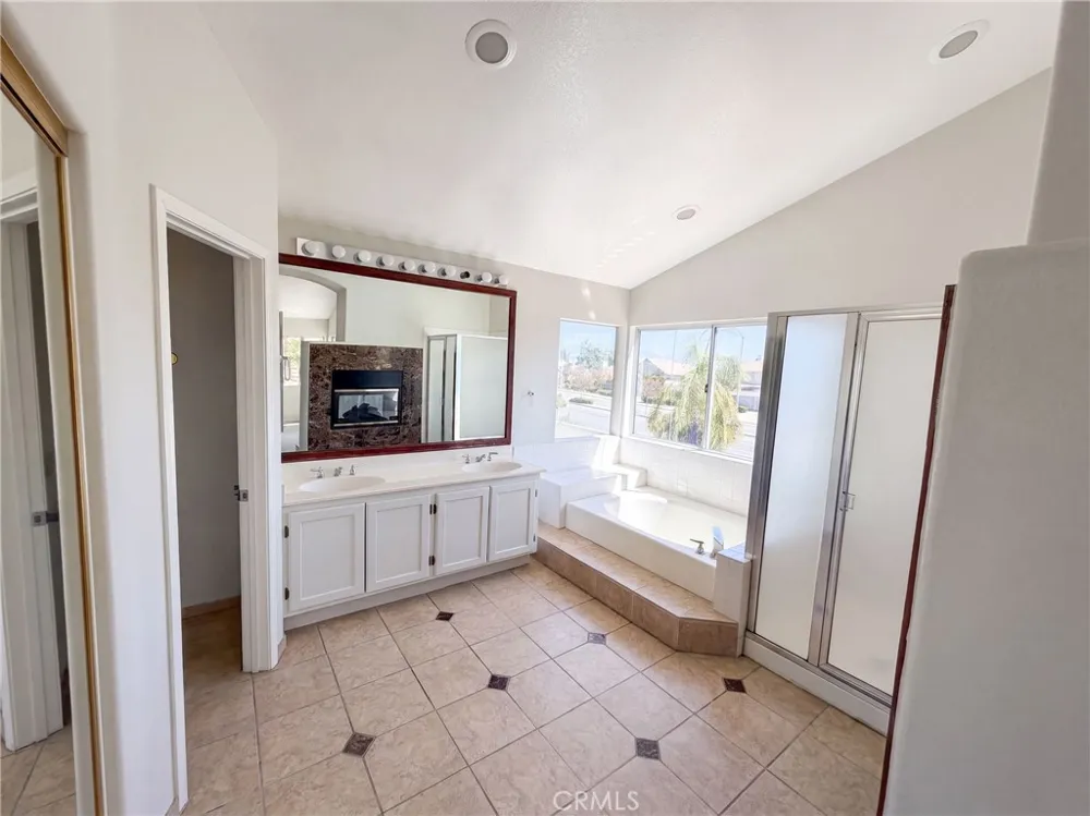8932 Mesa Oak Riverside, CA 92508