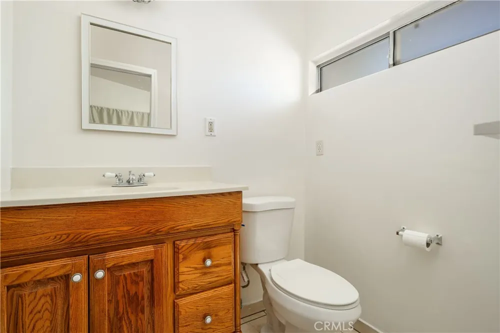 1050 W Avenue J13 Lancaster, CA 93534
