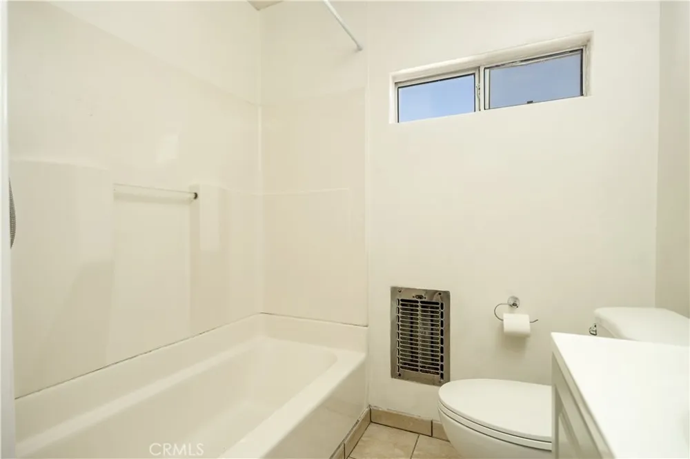 1050 W Avenue J13 Lancaster, CA 93534