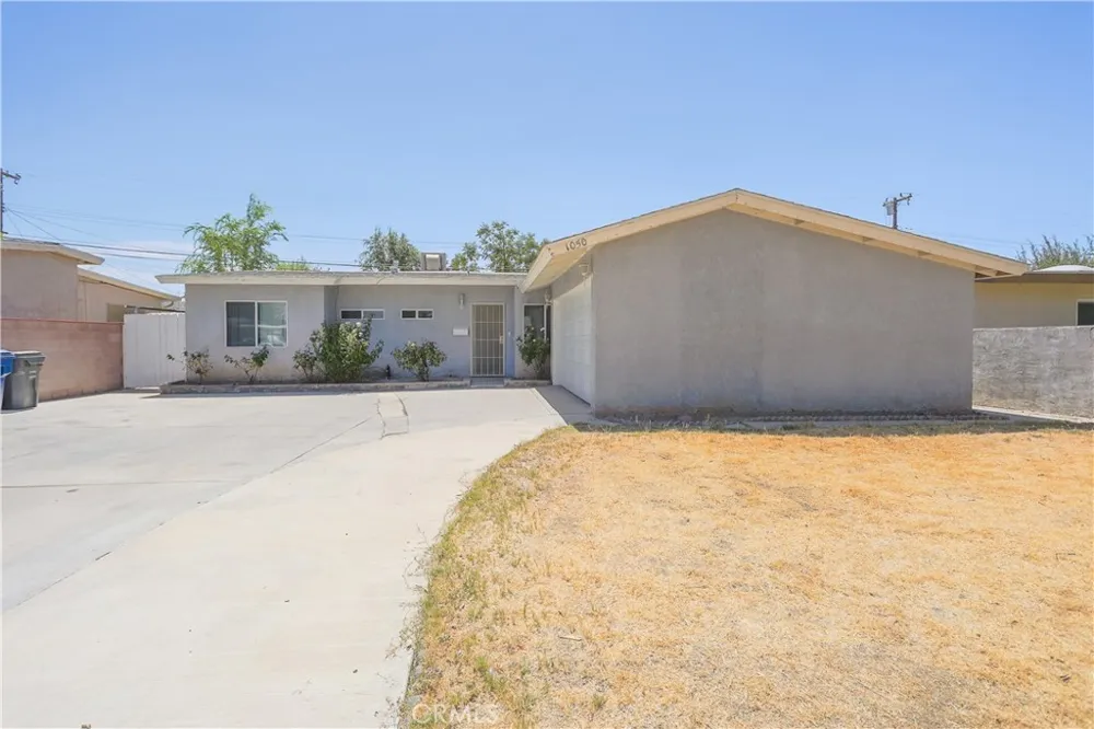 1050 W Avenue J13 Lancaster, CA 93534