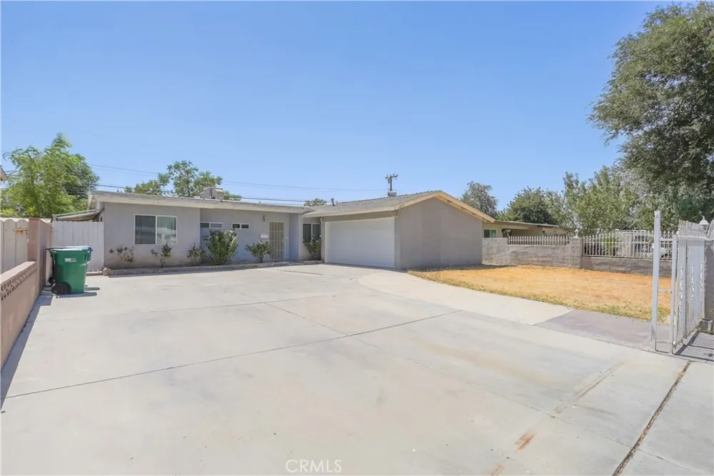 1050 W Avenue J13 Lancaster, CA 93534