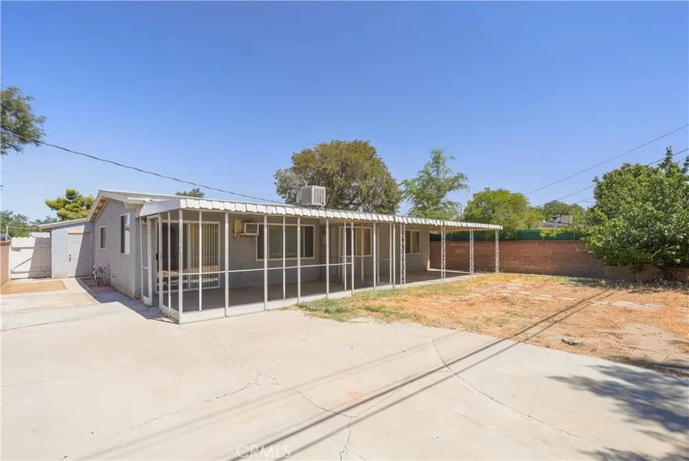 1050 W Avenue J13 Lancaster, CA 93534